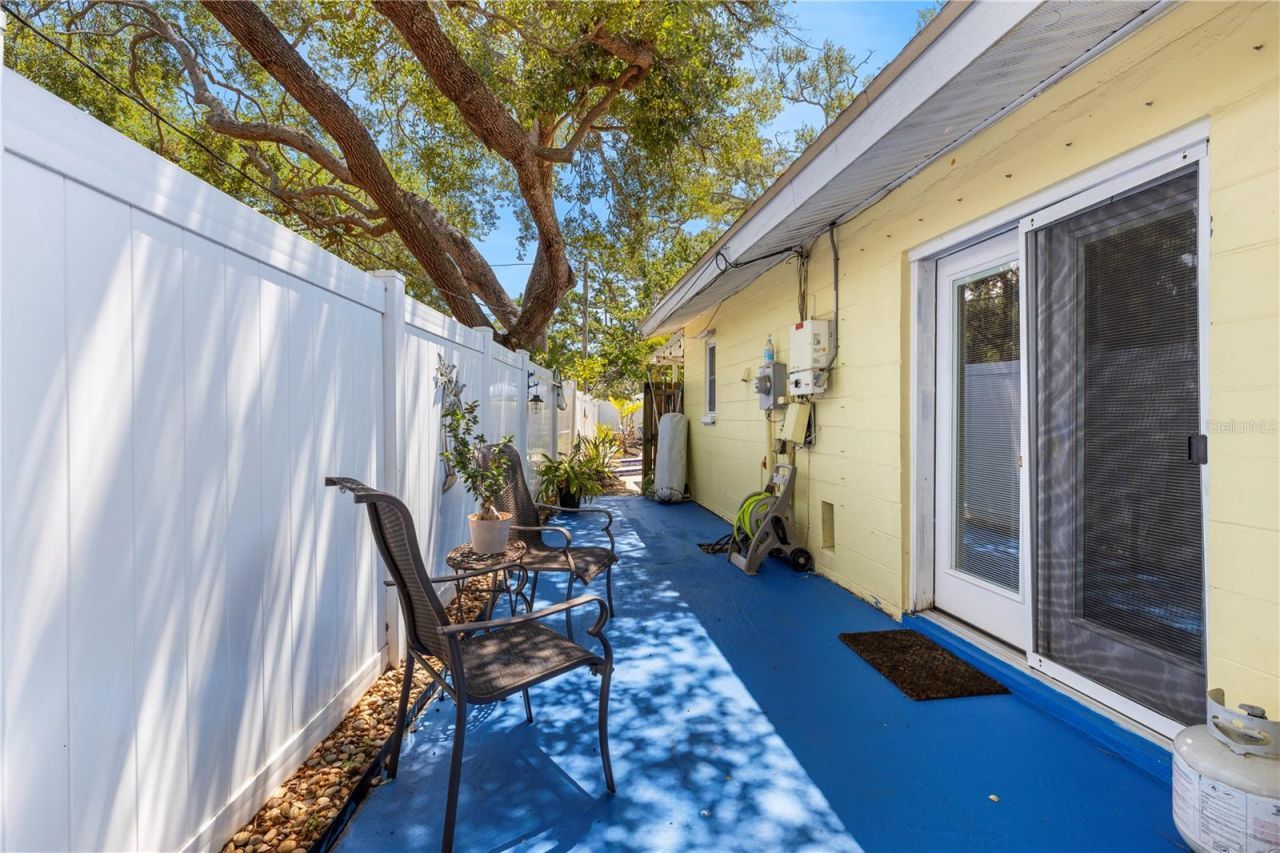 8187 23rd Avenue N, Saint Petersburg, FL 33710 Photo