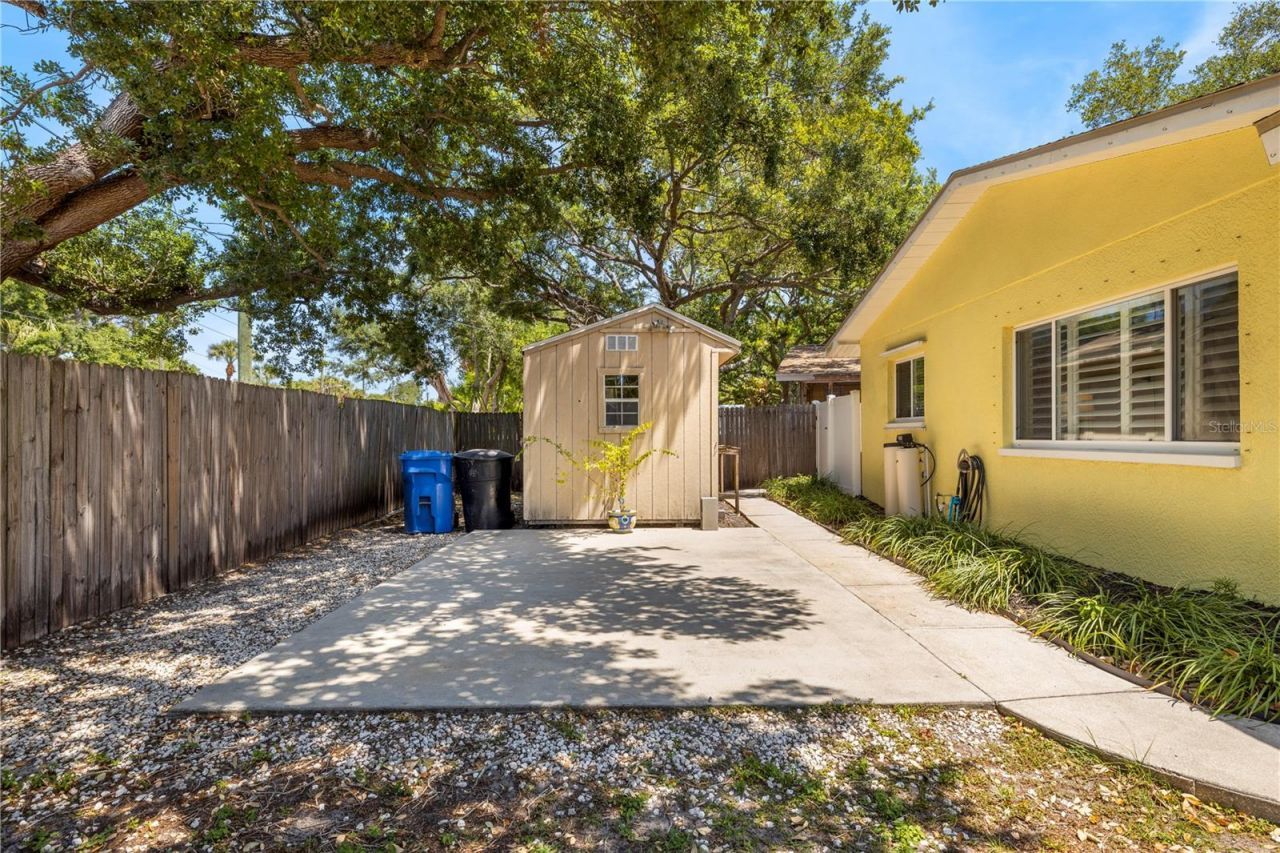 8187 23rd Avenue N, Saint Petersburg, FL 33710 Photo