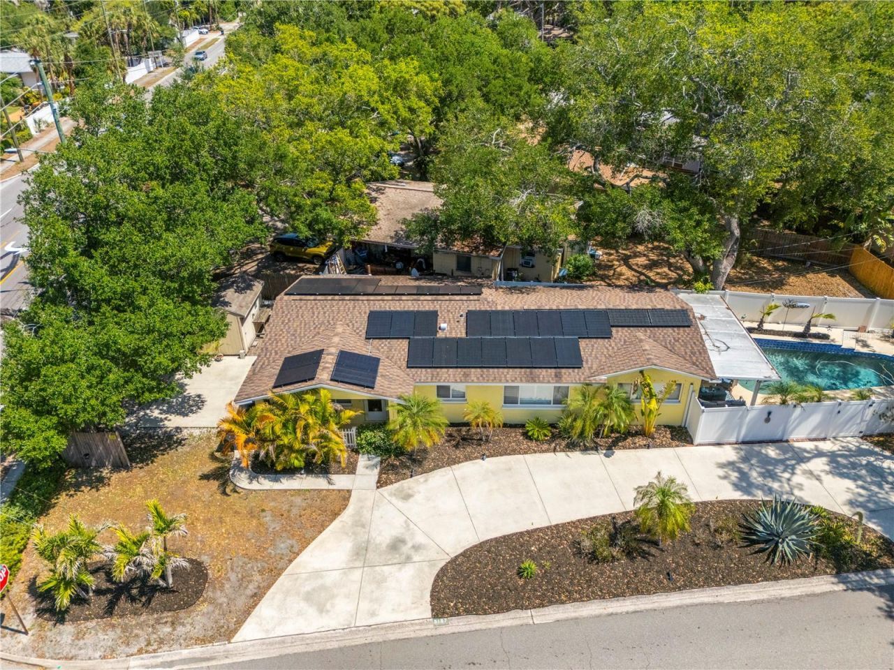 8187 23rd Avenue N, Saint Petersburg, FL 33710 Photo