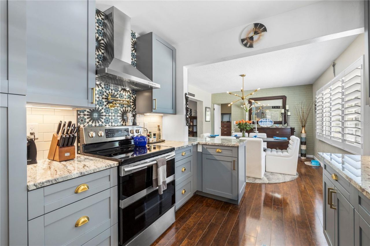 8187 23rd Avenue N, Saint Petersburg, FL 33710 Photo