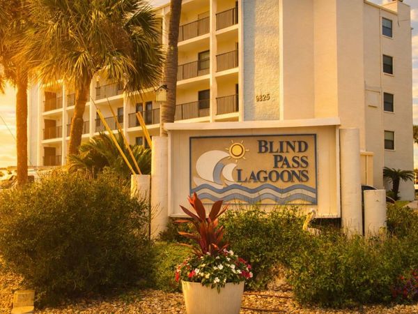 9825 HARRELL AVENUE, Unit 404, TREASURE ISLAND, FL 33706