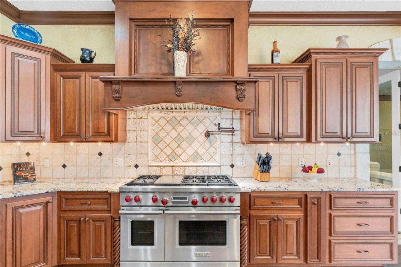 1067 Ashland Avenue, Tarpon Springs, FL 34689 Photo