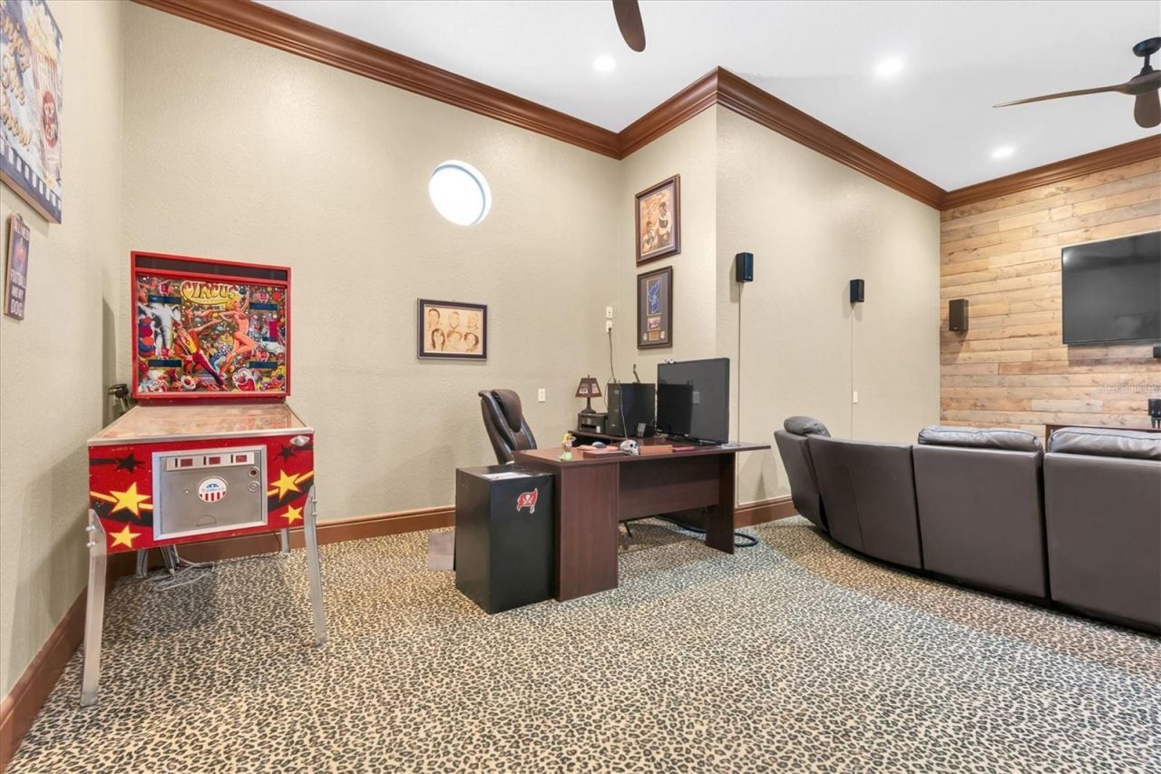 1067 Ashland Avenue, Tarpon Springs, FL 34689 Photo