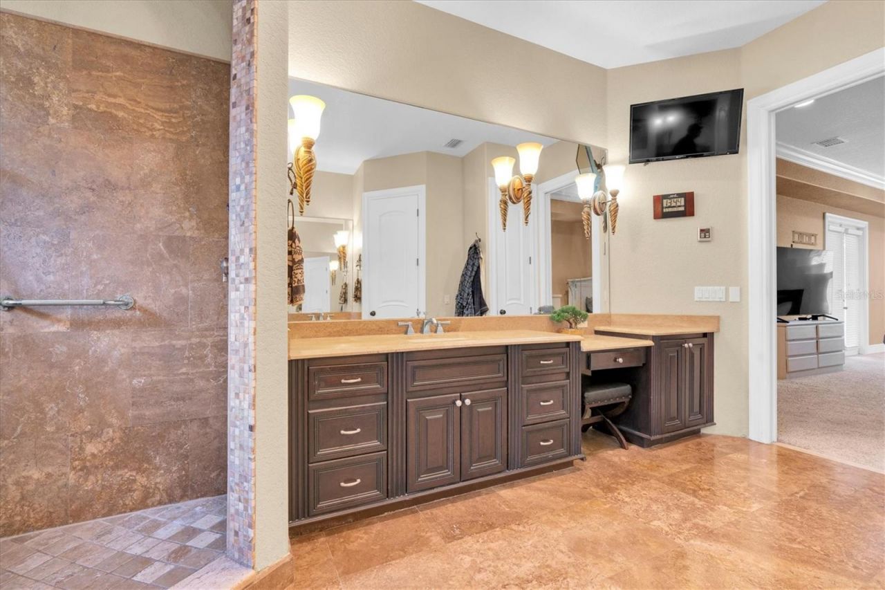 1067 Ashland Avenue, Tarpon Springs, FL 34689 Photo