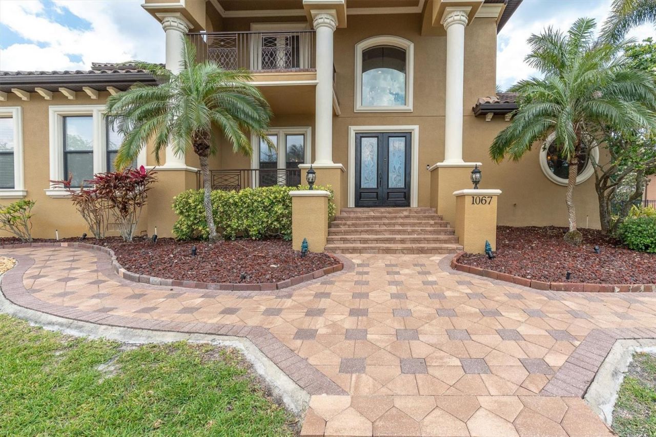 1067 Ashland Avenue, Tarpon Springs, FL 34689 Photo
