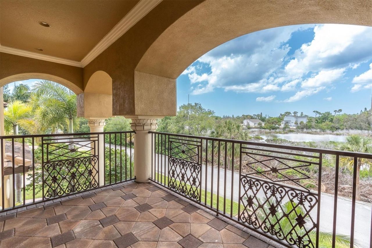 1067 Ashland Avenue, Tarpon Springs, FL 34689 Photo