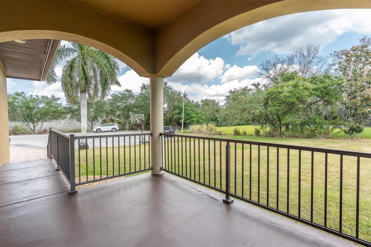 1067 Ashland Avenue, Tarpon Springs, FL 34689 Photo
