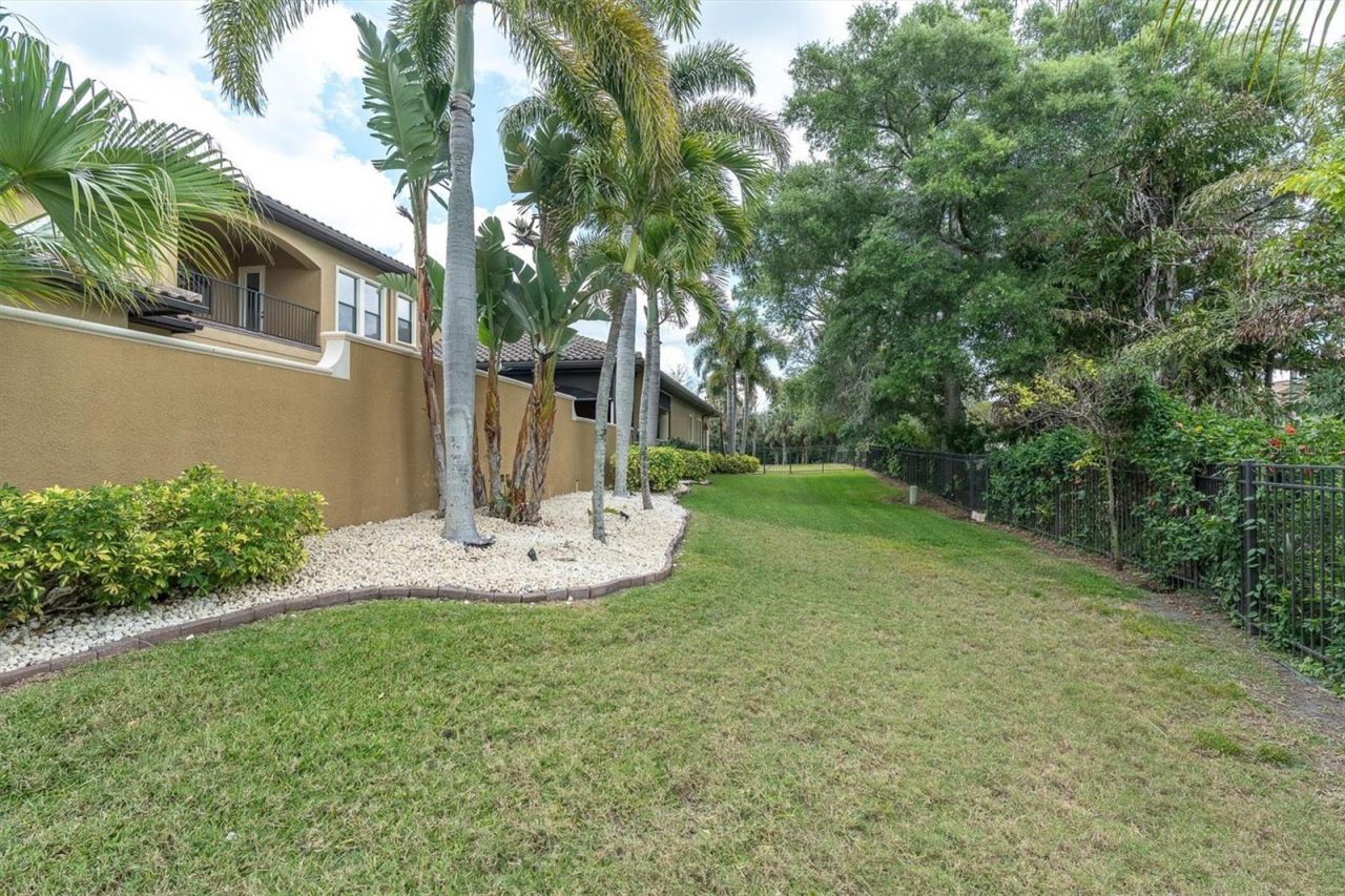 1067 Ashland Avenue, Tarpon Springs, FL 34689 Photo