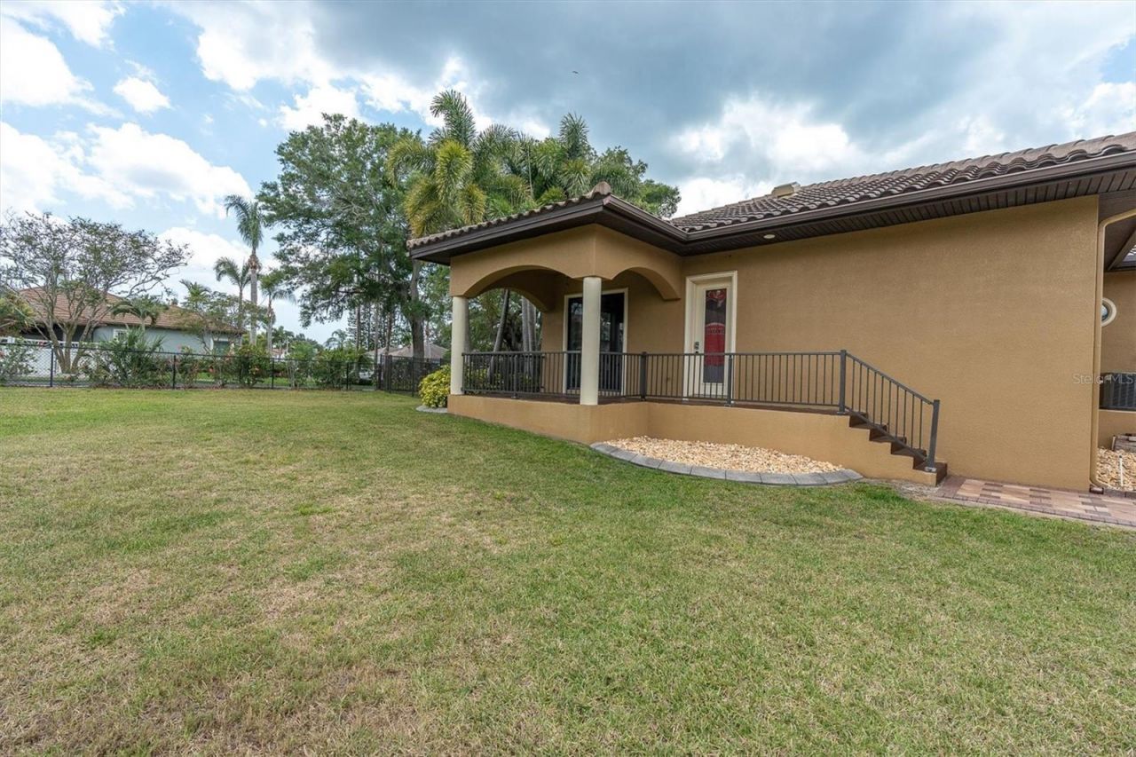 1067 Ashland Avenue, Tarpon Springs, FL 34689 Photo