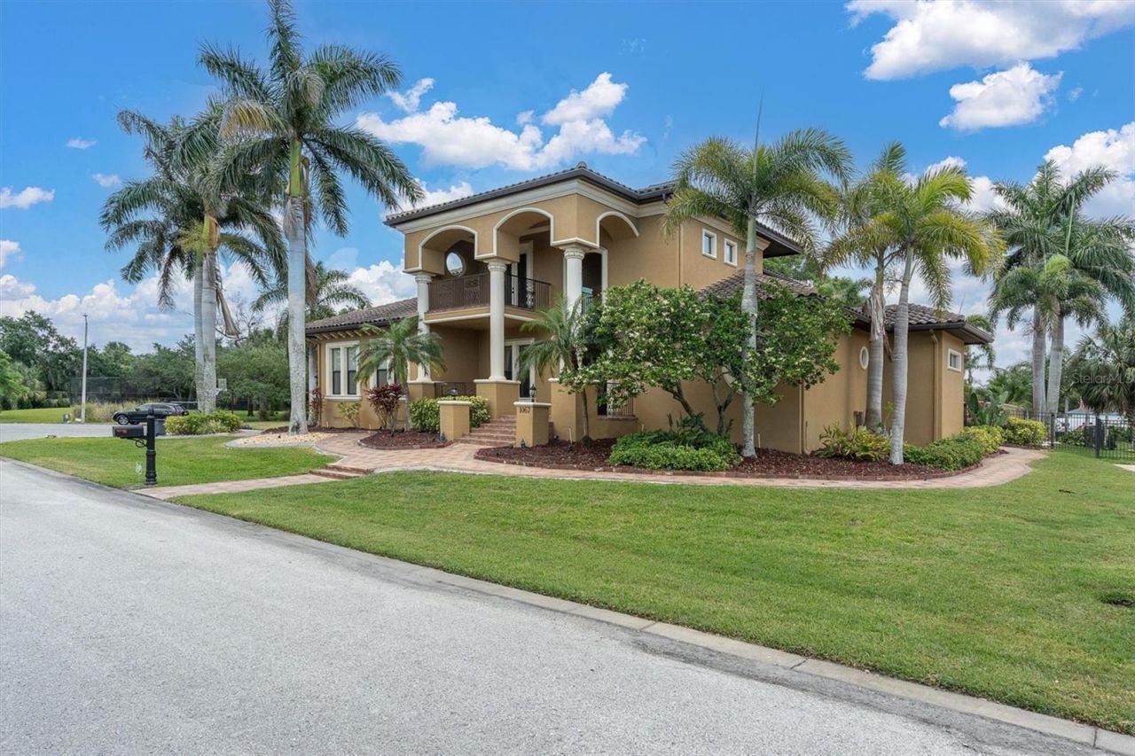 1067 Ashland Avenue, Tarpon Springs, FL 34689 Photo