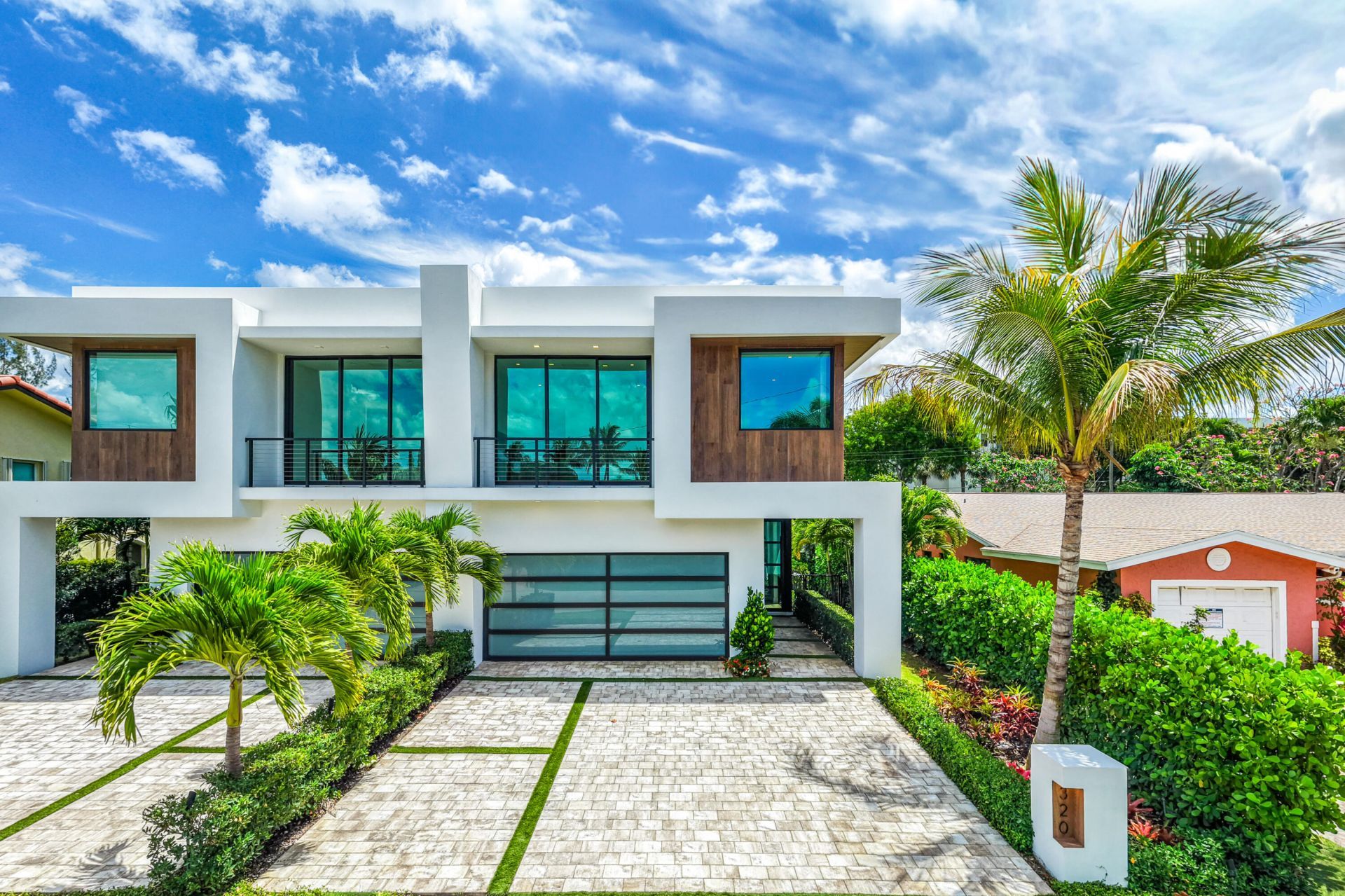 320 NE Wavecrest Way, Boca Raton, FL 33432 Photo