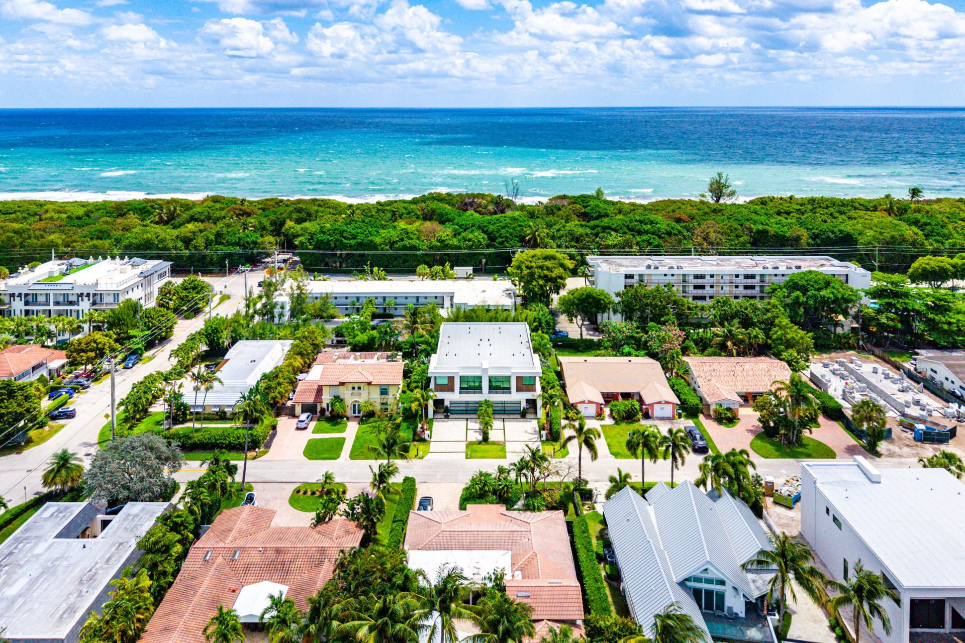 320 NE Wavecrest Way, Boca Raton, FL 33432 Photo
