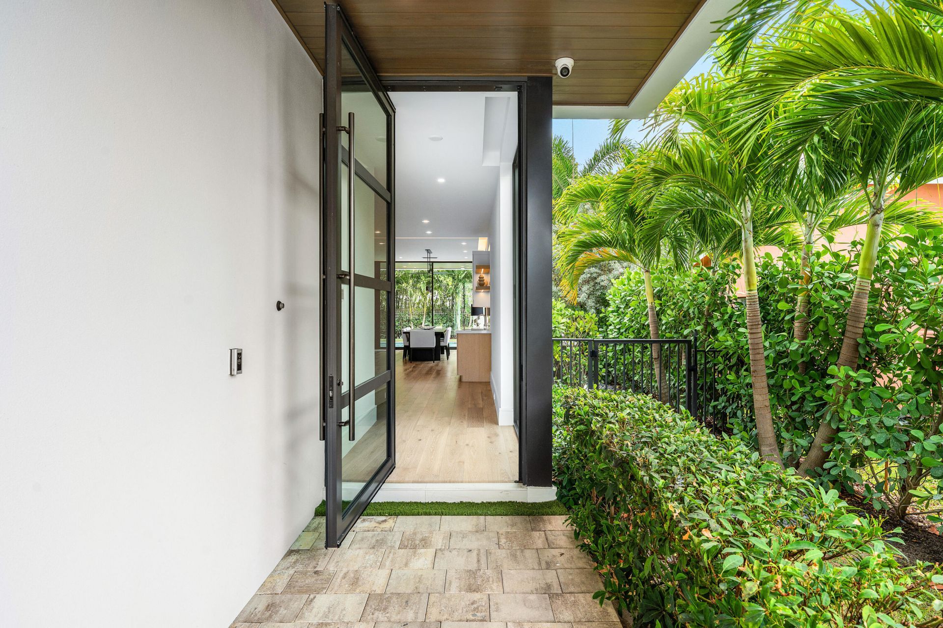 320 NE Wavecrest Way, Boca Raton, FL 33432 Photo