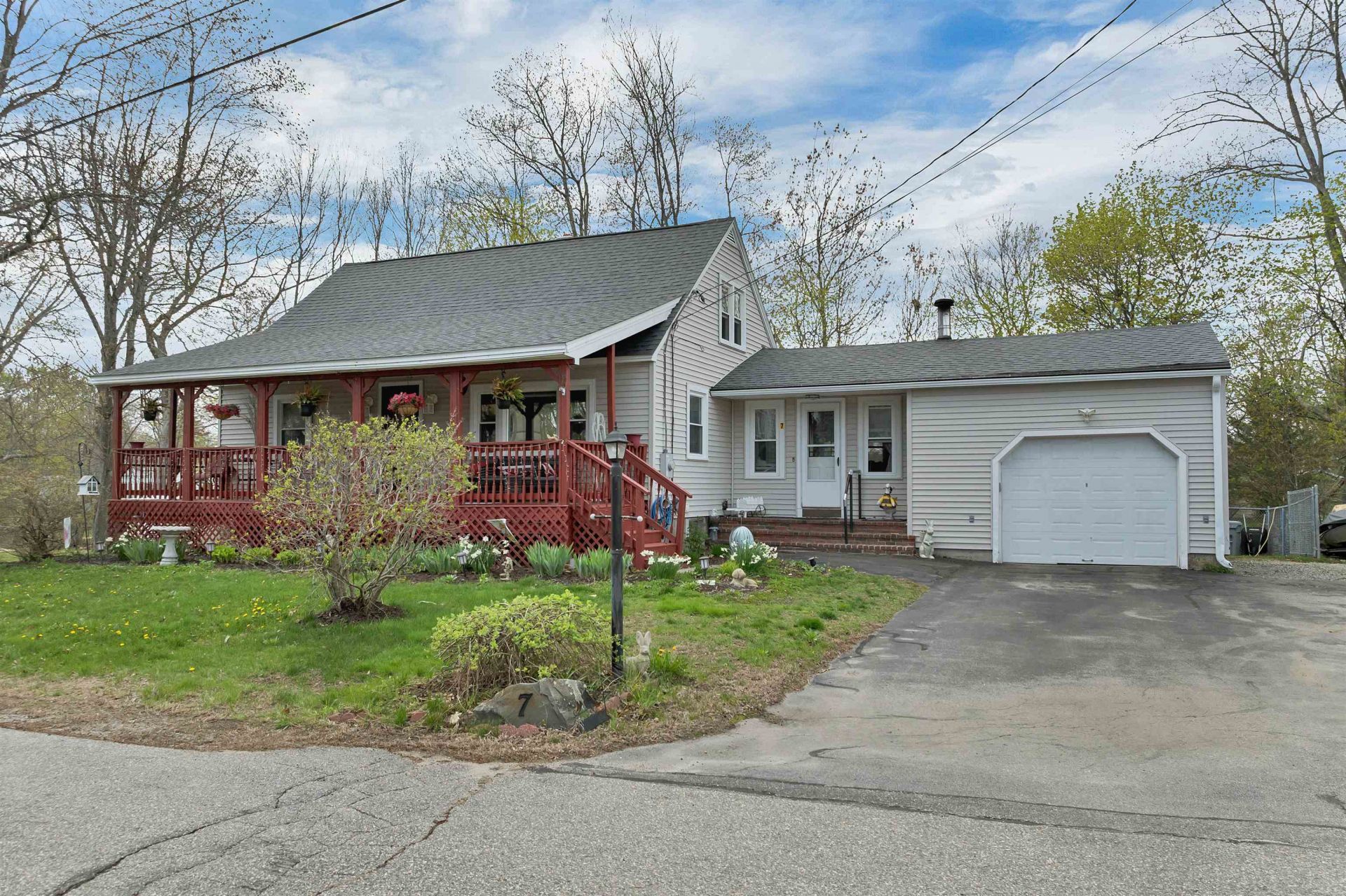 7 Villanova Lane Rochester, NH 03867