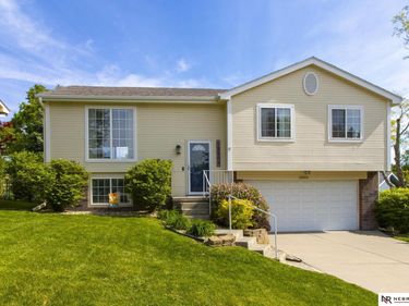 15504 Binney Street , Omaha, NE 68116