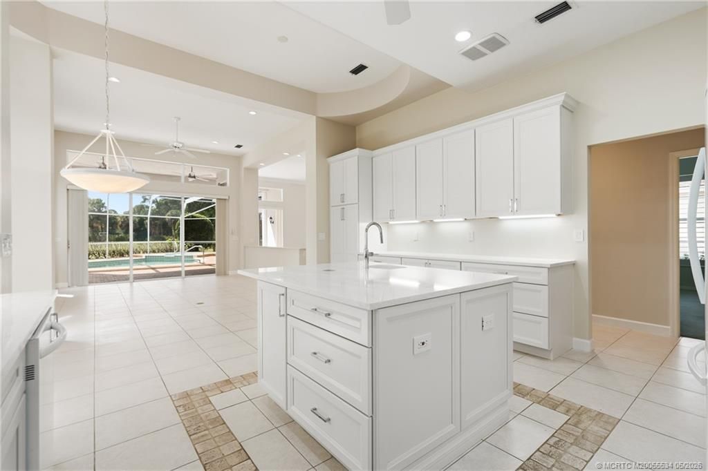 2534 SW Manor Hill Drive, Palm City, FL 34990 Photo