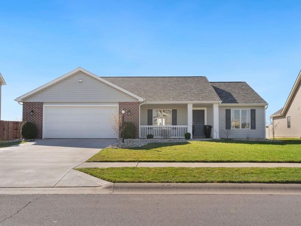 13658 Silk Tree Trail, Fort Wayne, IN 46814