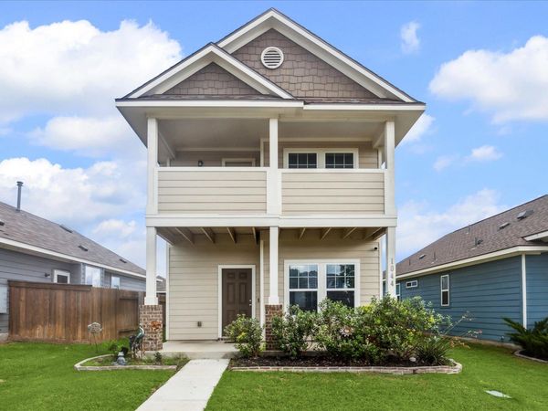 1044 Esplanade PKWY, San Marcos, TX 78666