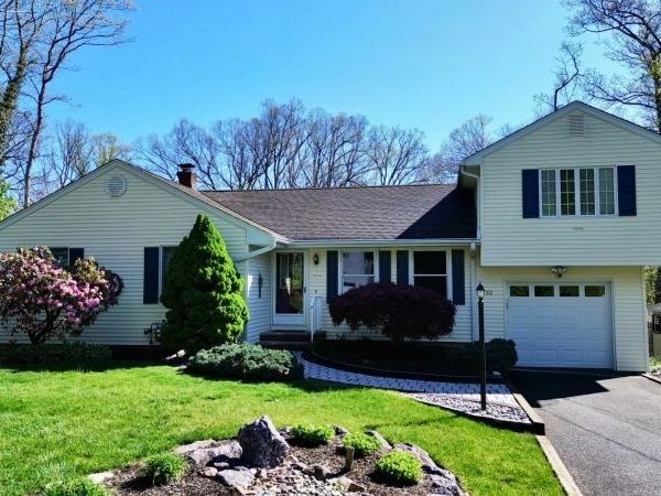 32 Dover Milton Rd, Jefferson, NJ 07438