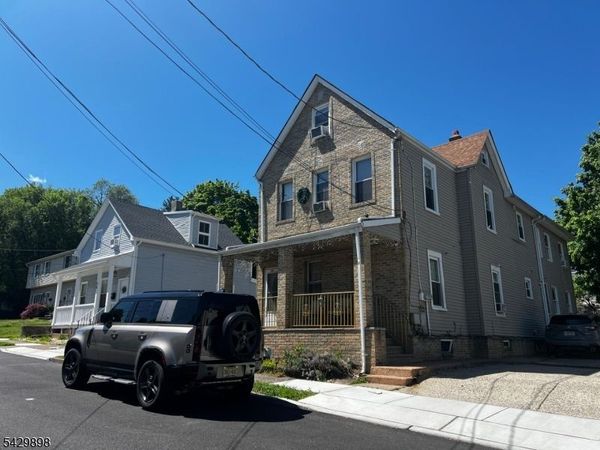 54 N 13Th St, Hawthorne, NJ 07506