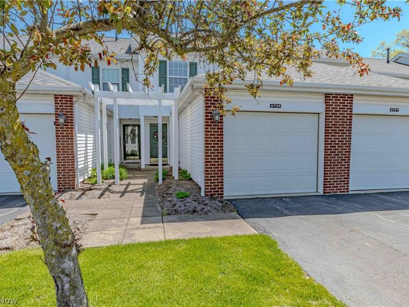 6735 Columbine Court, Middleburg Heights, OH 44130 Photo 1