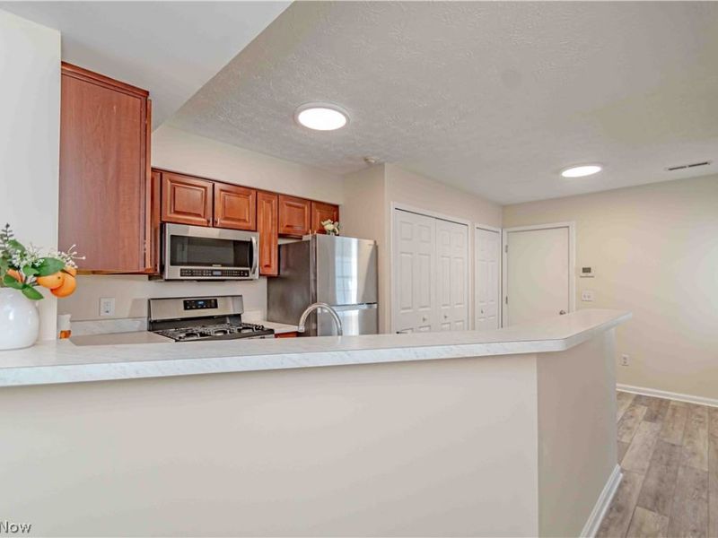 6735 Columbine Court, Middleburg Heights, OH 44130 Photo 10