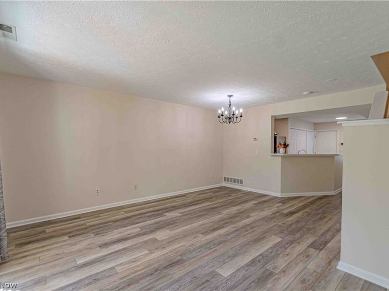 6735 Columbine Court, Middleburg Heights, OH 44130 Photo 6