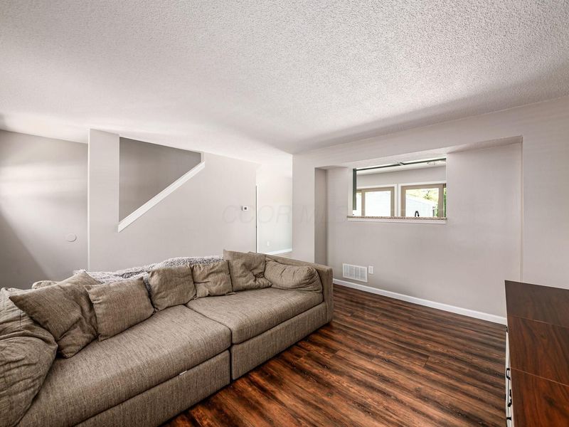 7684 Whitneyway Drive, Unit 18, Columbus, OH 43085 Photo 7