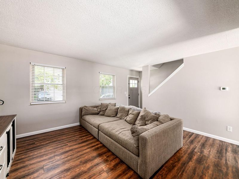 7684 Whitneyway Drive, Unit 18, Columbus, OH 43085 Photo 8