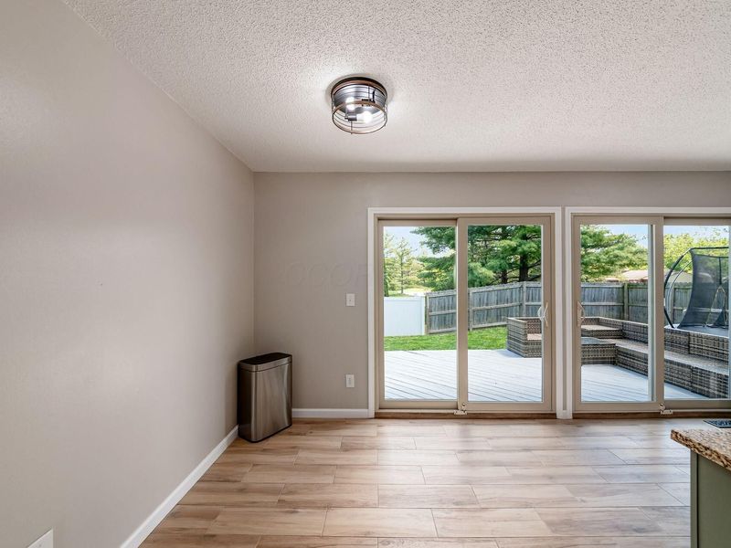 7684 Whitneyway Drive, Unit 18, Columbus, OH 43085 Photo 9