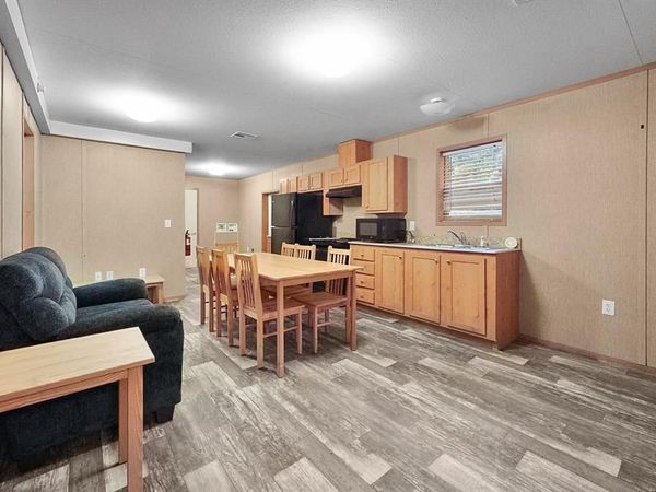 117 Crestwood Drive, Mabank, TX 75156
