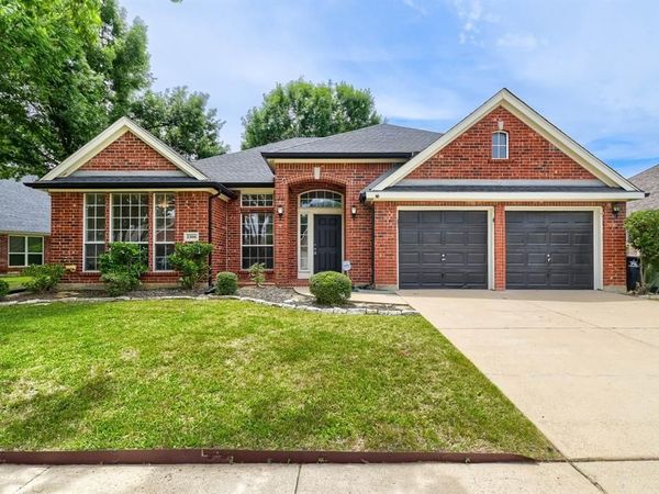 2306 Everton Drive, Arlington, TX 76001
