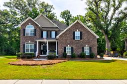 5551 Crescent View Drive photo 4