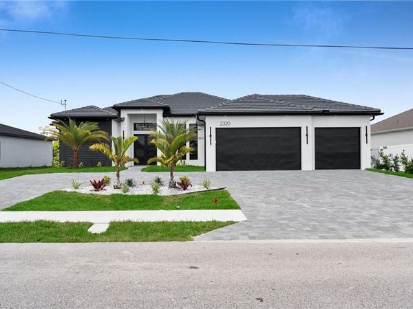 2320 SW 20th AVE , CAPE CORAL, FL 33991