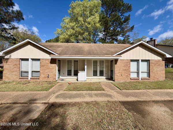 114 Crestwood Cove, Clinton, MS 39056