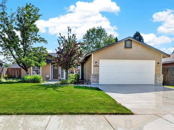 6730 N Waterlilly Way, Boise, ID 83714