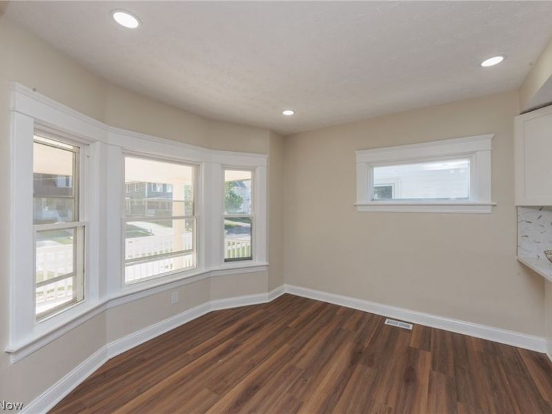 1272 Warren Road, Lakewood, OH 44107 Photo 15