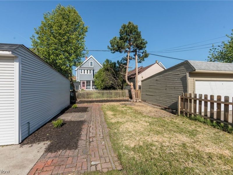 1272 Warren Road, Lakewood, OH 44107 Photo 4