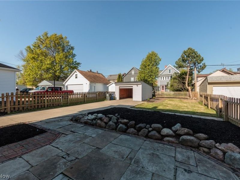 1272 Warren Road, Lakewood, OH 44107 Photo 8