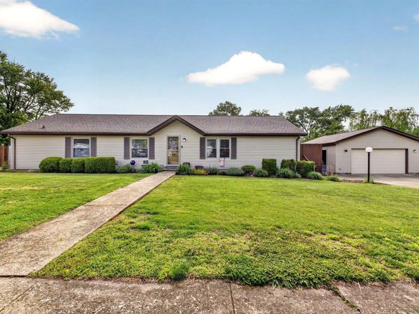 2901 S Market Place, Bloomington, IN 47403