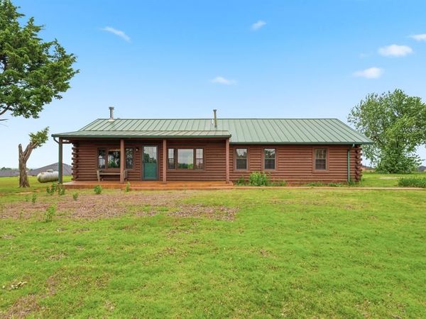 1214 S Dickerson Street, Newcastle, OK 73065