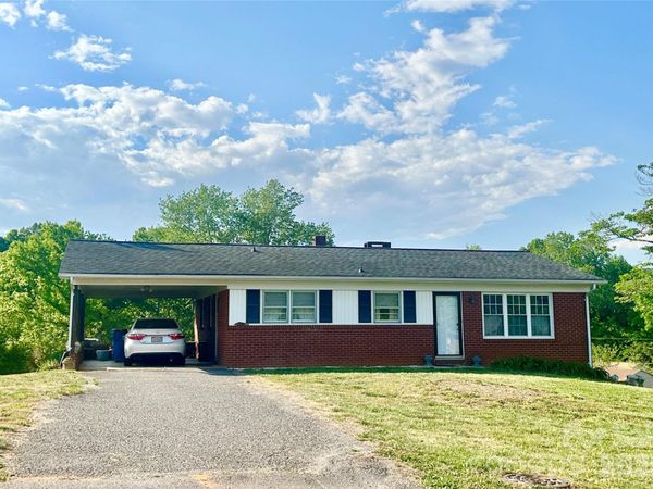 1577 Catawba Terrace , Lenoir, NC 28645