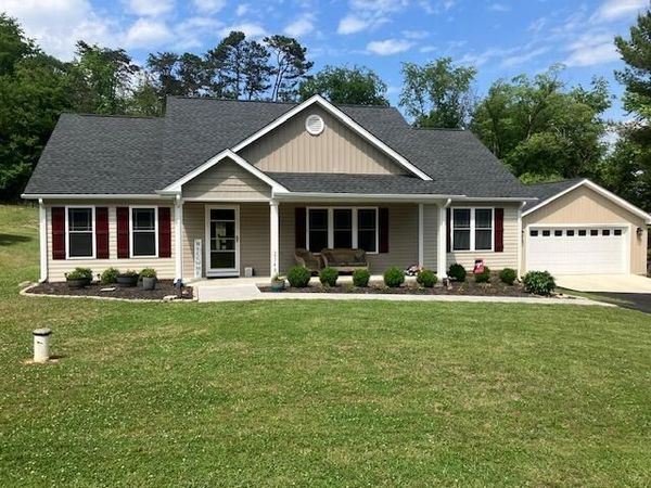 2348 E Ruritan RD, Roanoke, VA 24012