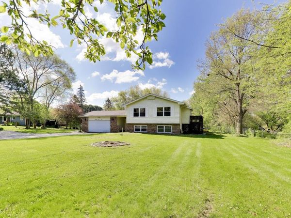 9505 Elm Lane , Crystal Lake, IL 60014