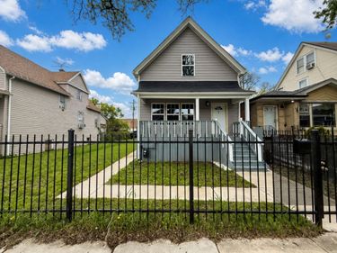 5415 W RICE Street, Chicago, IL 60651