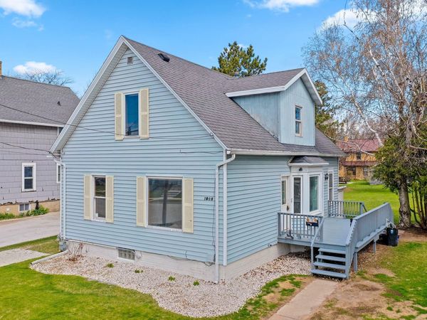 1808 27th St, Two Rivers, WI 54241