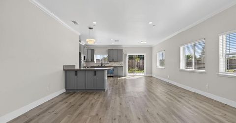 5955 Cortes Ct, Sacramento, CA 95824 Photo