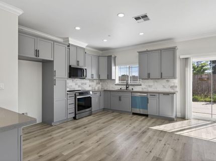 5955 Cortes Ct, Sacramento, CA 95824 Photo