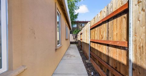 5960 Cortes Ct, Sacramento, CA 95824 Photo