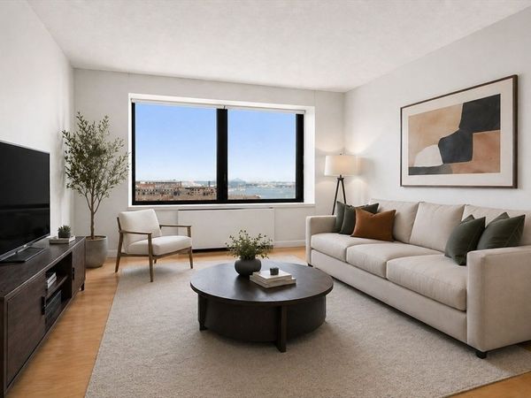 85 East India, Unit 11A, Boston, MA 02110